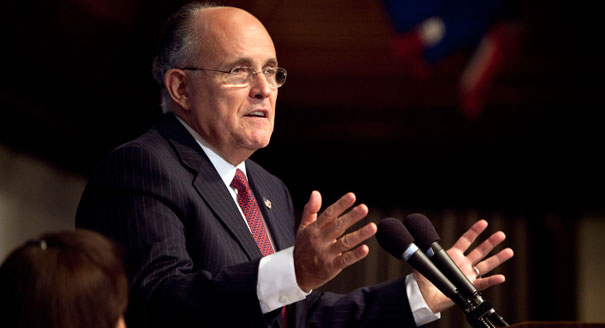 Consertando as janelas quebradas: quem é Rudy Giuliani