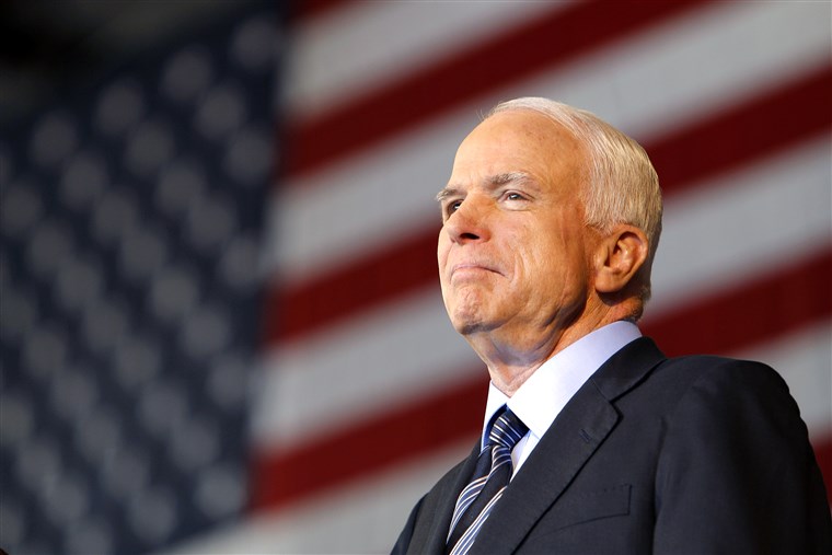 JOHN McCain: a morte de um gigante da democracia