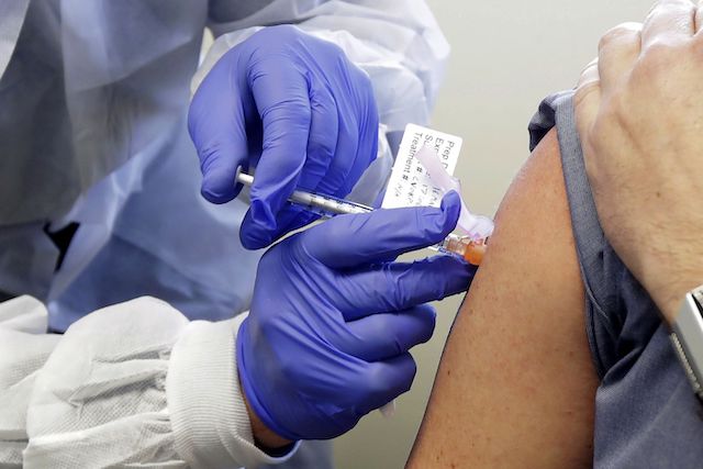 MASSACHUSETTS inicia vacinação do Grupo 2