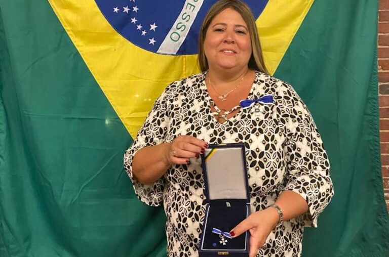 Lidia Sousa, é condecorada com a Ordem do Rio Branco