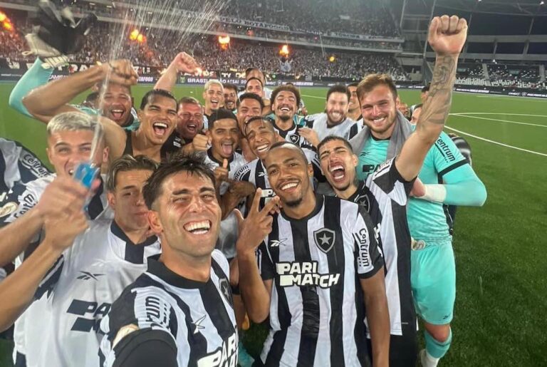 Botafogo fecha o primeiro turno do Brasileirão com campanha histórica